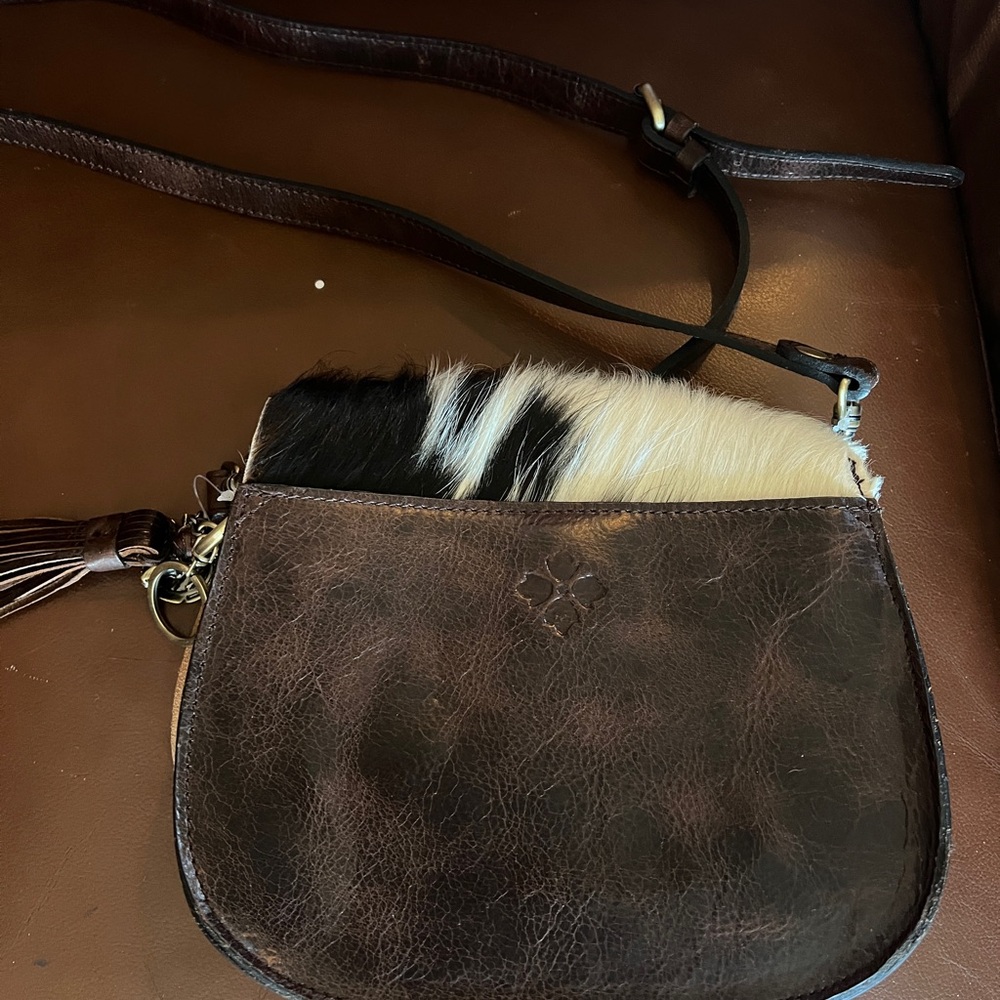 Patricia Nash crossbody. Two-Tone Fur Crossbody Bag. - Picture 2 of 7